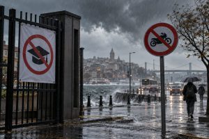 İstanbul'da 15 Ekim'de eğitime ara, motosikletlere yasak