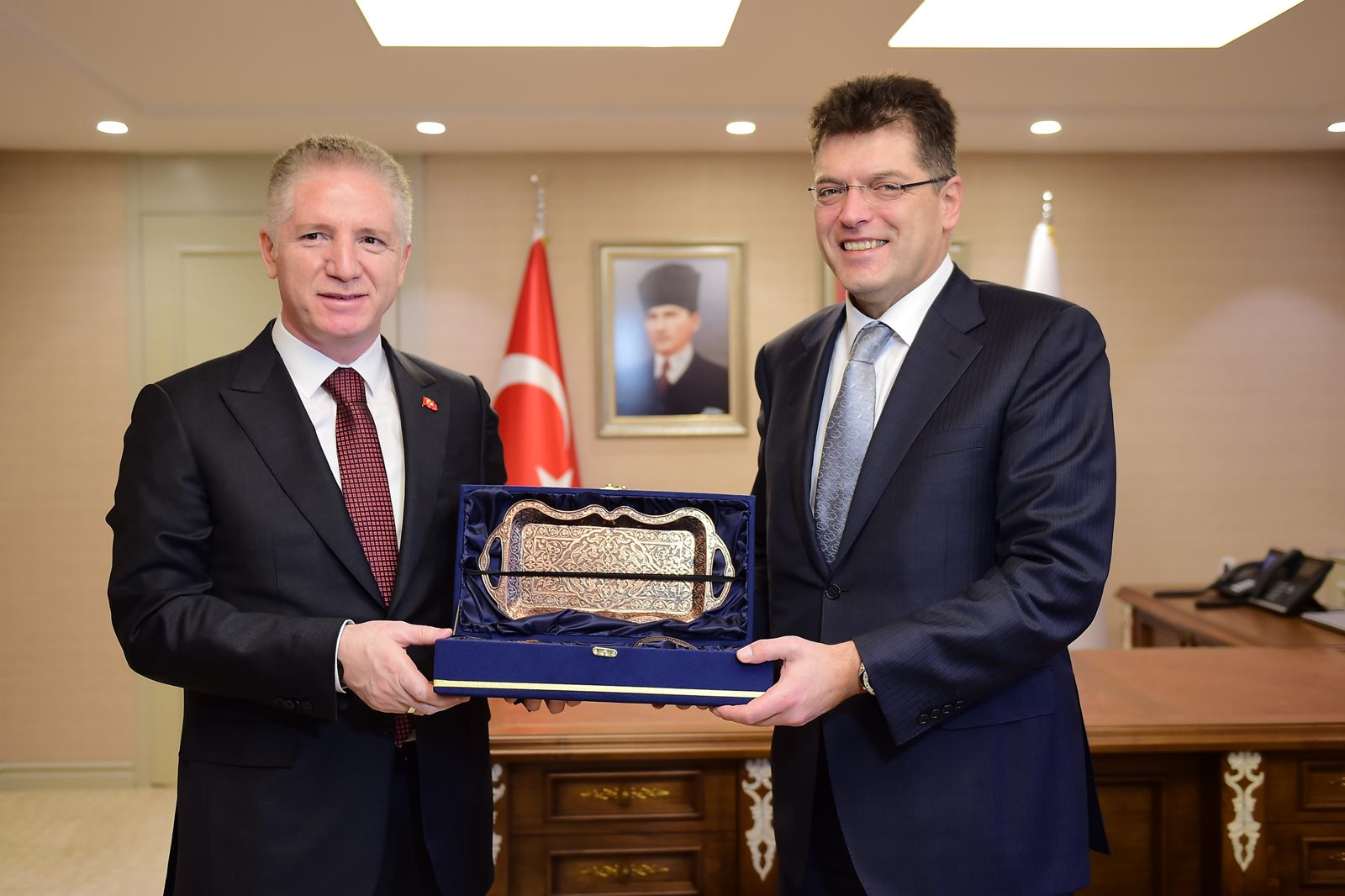 İstanbul’da sel sonrası dere yatağındaki yapılar kaldırılıyor