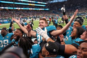 Jaguars, Eagles'ı Londra'da son saniye saha golüyle yendi