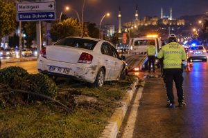 Kayseri'de alkollü ve ehliyetsiz sürücüye 265 bin lira ceza