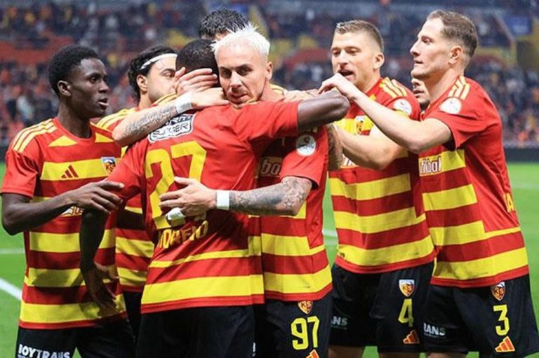Kayserispor, Manisa FK’yi uzatmada 3-2 yenerek lider kaldı