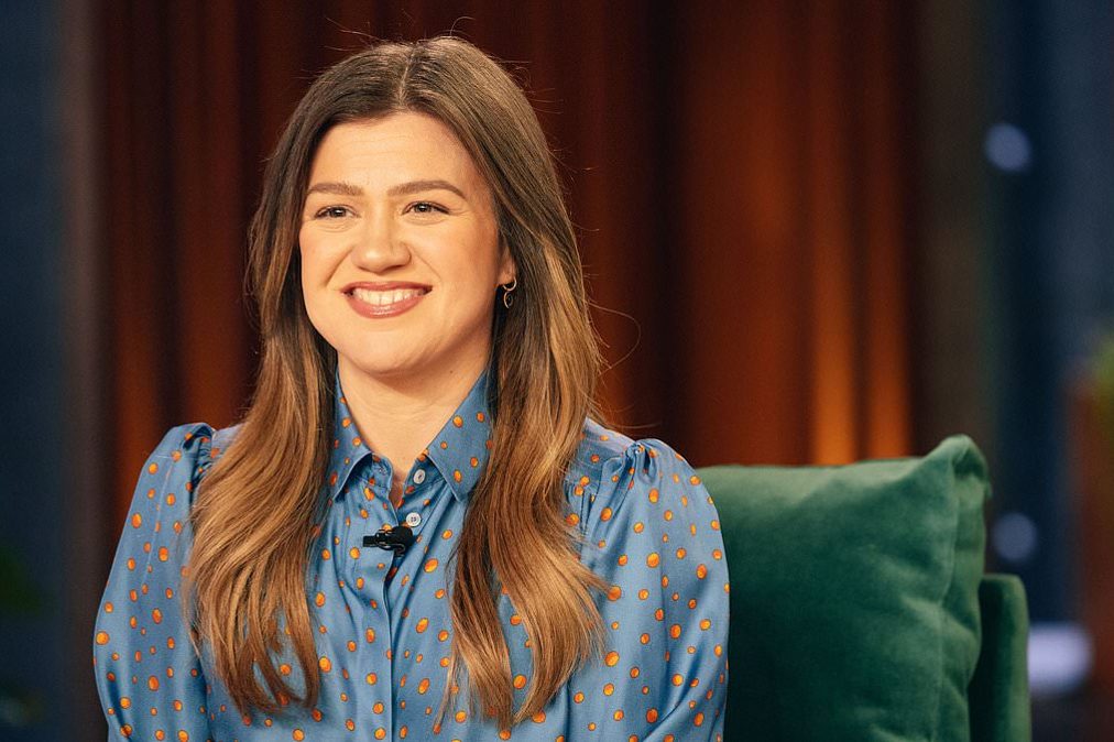 Kelly Clarkson ile Art of Play arasındaki tartışmada yeni iddia