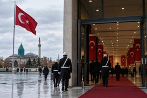 Konya Valiliği Cumhuriyet Bayramı Törenini Kapalı Alana Taşıdı