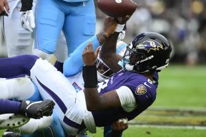Lamar Jackson, Titans maçında ayak bileğinden sakatlandı