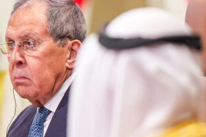 Lavrov, Tahran’da İran-ABD gerilimini düşürmek için görüştü