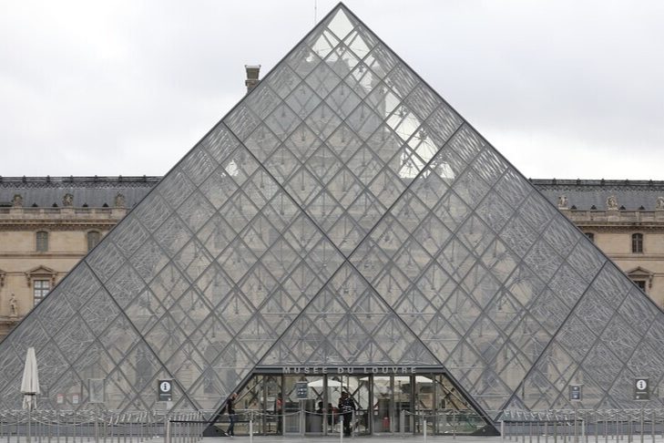 Louvre ve Paris'teki iki müze protestolar nedeniyle kapanacak