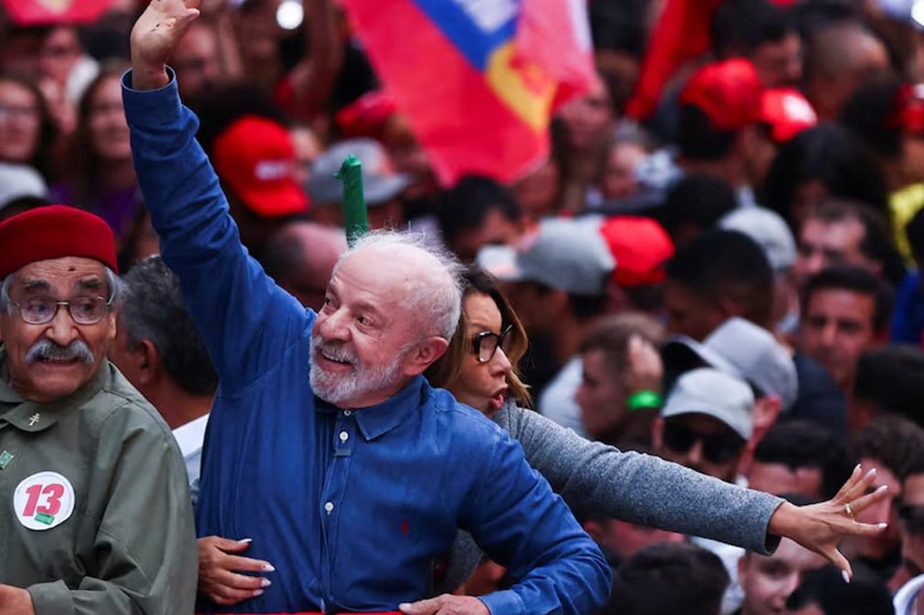 Brezilya Devlet Başkanı Lula'nın seçilmesi satış baskısı yarattı