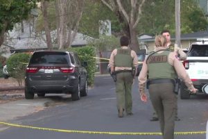 Marin County'de eski polis çifti ve kızlarının ölümü soruşturuluyor