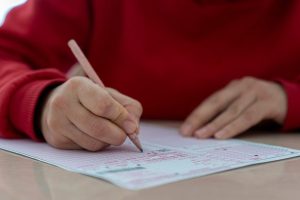 MEB, OYSS adıyla yayımlanan resmî olmayan sorular konusunda uyardı