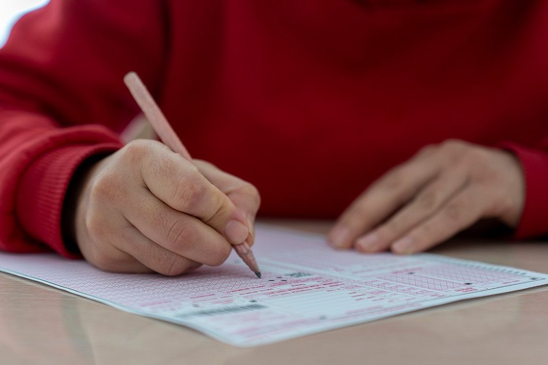 MEB, OYSS adıyla yayımlanan resmî olmayan sorular konusunda uyardı