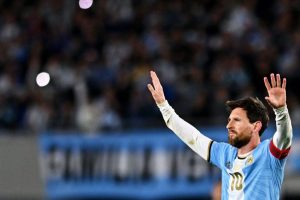 Messi, Arjantin vedasında Maradona'yı andı; Ronaldo'dan saygı mesajı