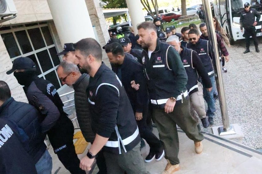 Milas Belediye Başkanı Fevzi Topuz dahil 18 kişi tutuklandı