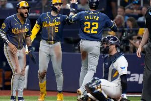 Milwaukee Brewers, Rays'i 10-1 yenip seride 3-0 öne geçti
