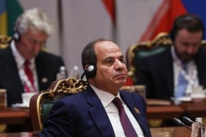 Mısır Parlamentosu, Suudi Arabistan’a askerî destek oylamasını erteledi