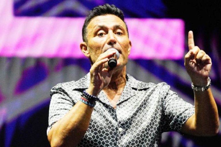 Mustafa Sandal, Ankara konserinde fon iddialarını reddetti