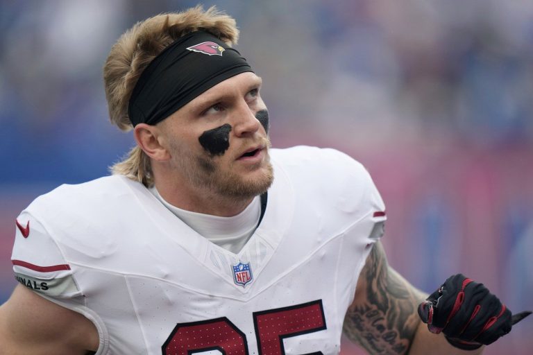 NFL, Jeff Seeman’a iki, Adrian Hill’e bir maç ceza verdi