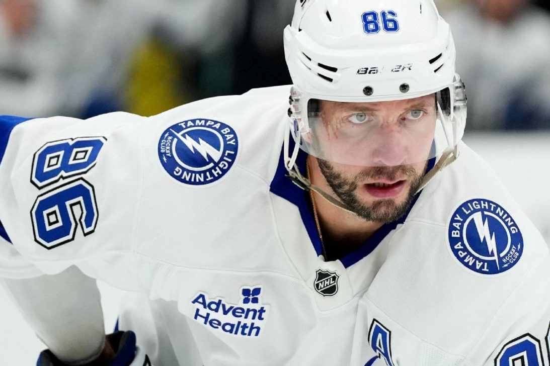 Rus yıldız kanat Nikita Kucherov, Lightning'den takas istedi