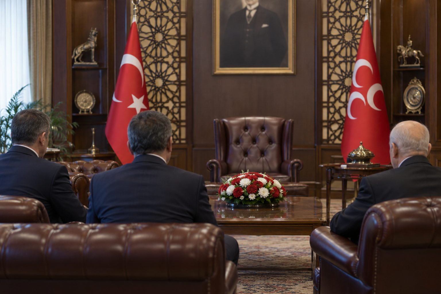 Oktay Saral’ın Bahçeli ziyaretinde birlik ve huzur vurgusu