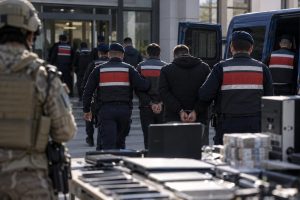 Osmaniye merkezli bahis operasyonunda 59 şüpheli yakalandı