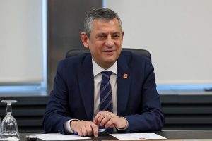 Özgür Özel, Cemil Tugay adaylığı tartışmasında yanıt verdi