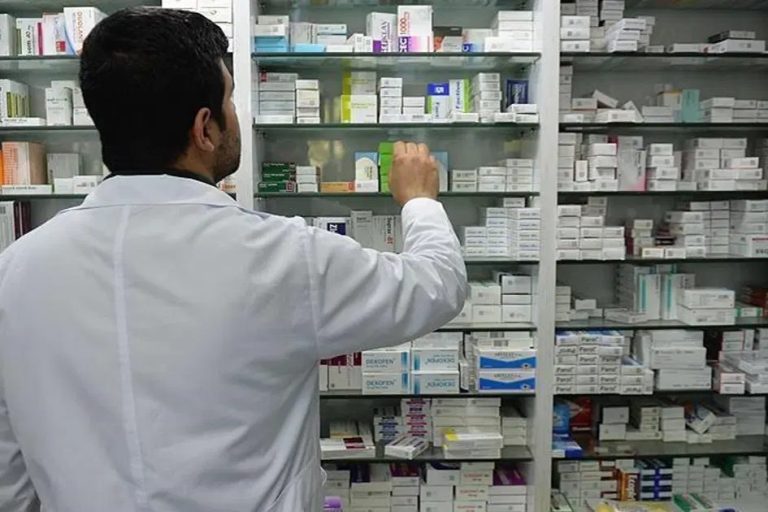 Raporlu ilaçlarda eczaneden doğrudan temin sistemi hazırlanıyor