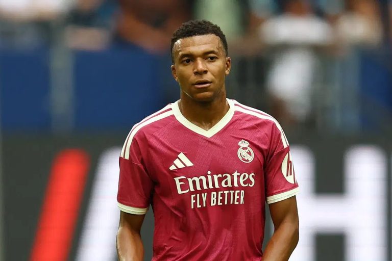 Real Madrid’de Mbappé’nin Saha Dışı Davranışları Tartışılıyor