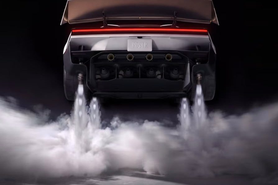 Tesla, yeni Roadster’ı kısa süreli hava manevralarıyla tanıttı