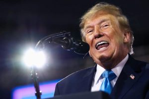Trump'ın onayı yüzde 34-36'ya inerken Demokratlar öne çıktı