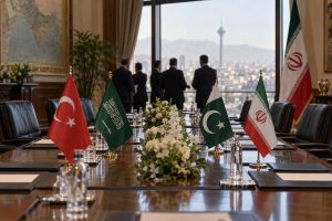 Türkiye, Suudi Arabistan ve Pakistan Tahran'da güvenliği görüşecek