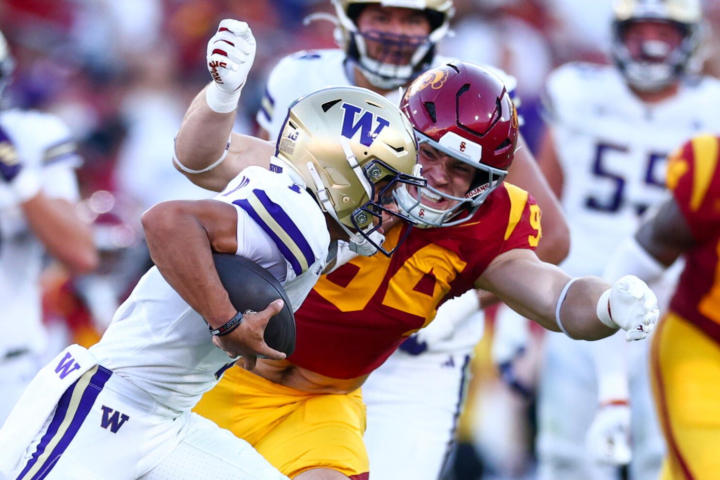 USC, Washington karşısında 21-10’dan 25-21’e döndü