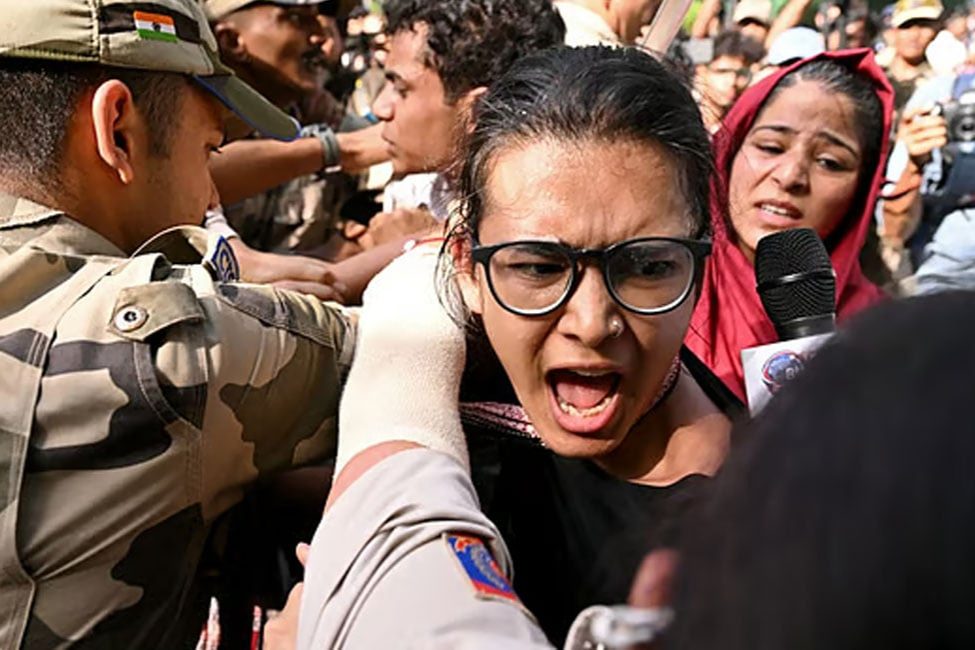 Yeni Delhi'de CJP liderleri seçmen listesi protestosunda gözaltında